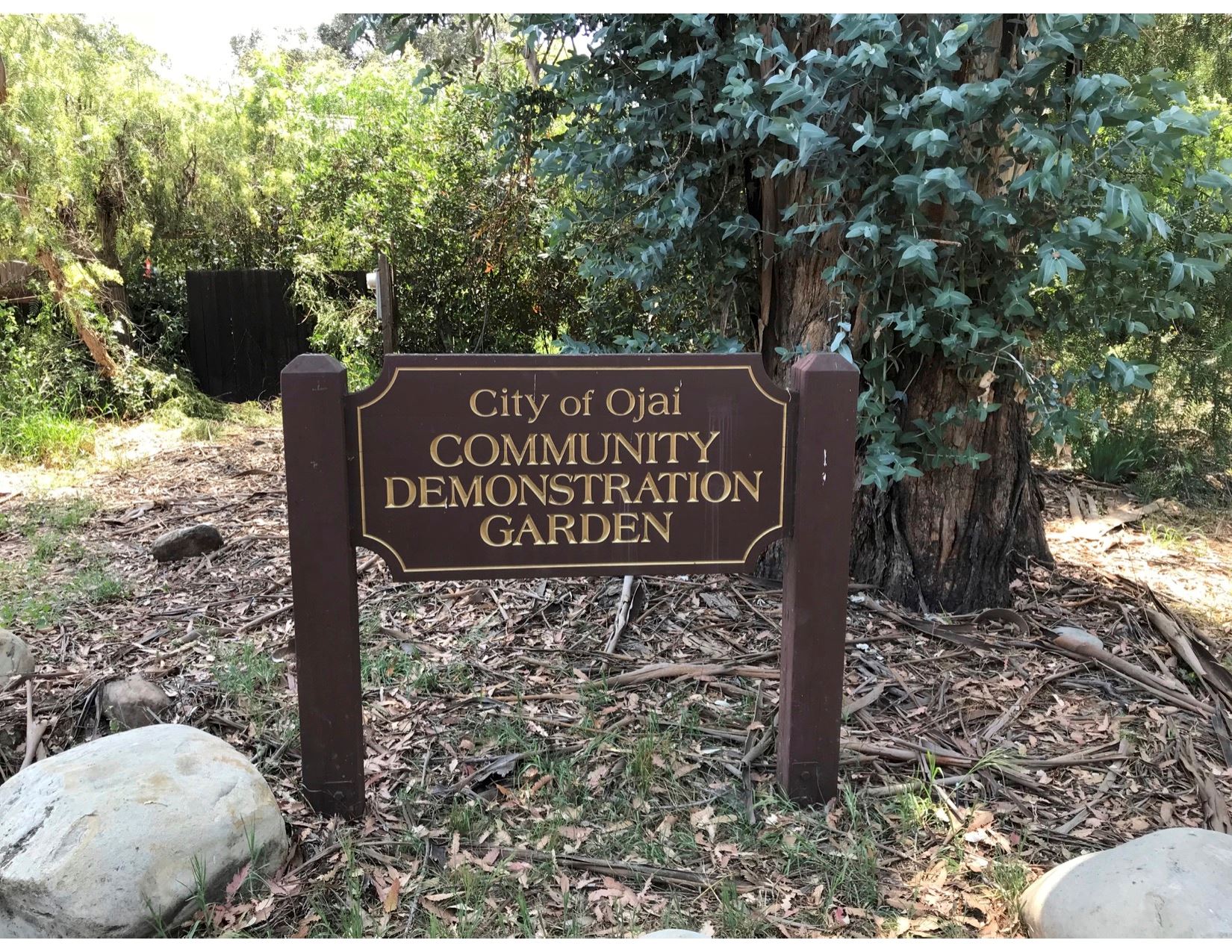 ojai-community-garden-sign